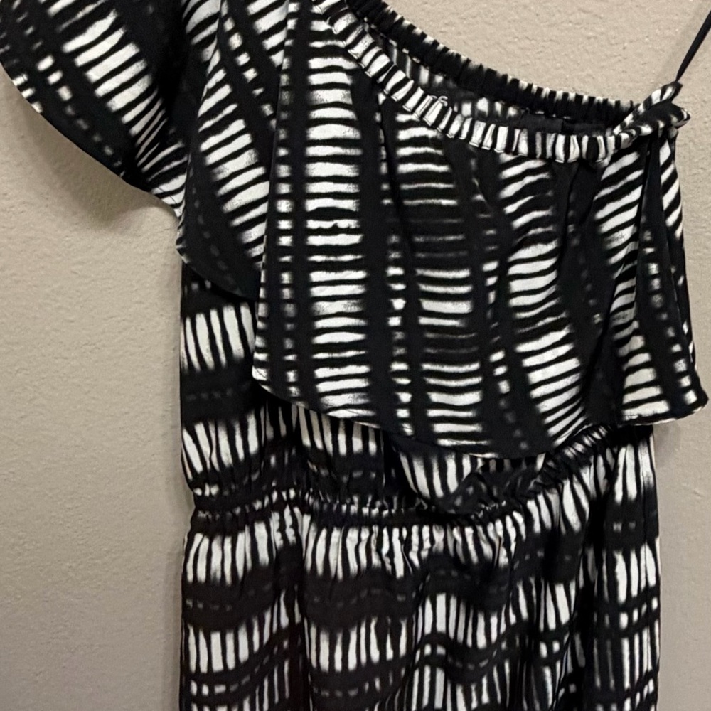 Express Black & White One-Shoulder Ruffle Dress